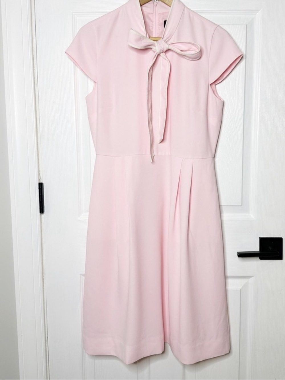 J.Crew Tie-Neck Fit and Flare 365 Crepe Cap Sleeve Dress Light Pink Size 2 - Picture 5 of 6